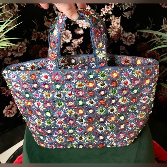 Pierre Urbach Handbags - Pierre Urbach Structured Multicolor Embroidered Floral Snap Top Closure Tote Bag